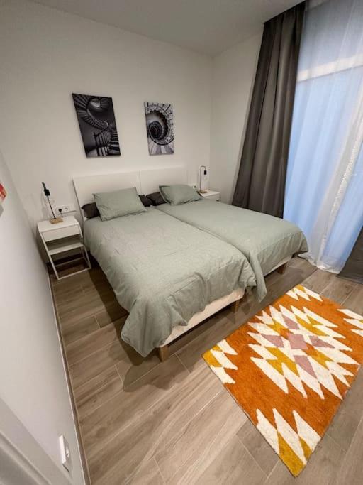 Precioso Apartamento Con Patio. Pyp Valencia Bagian luar foto