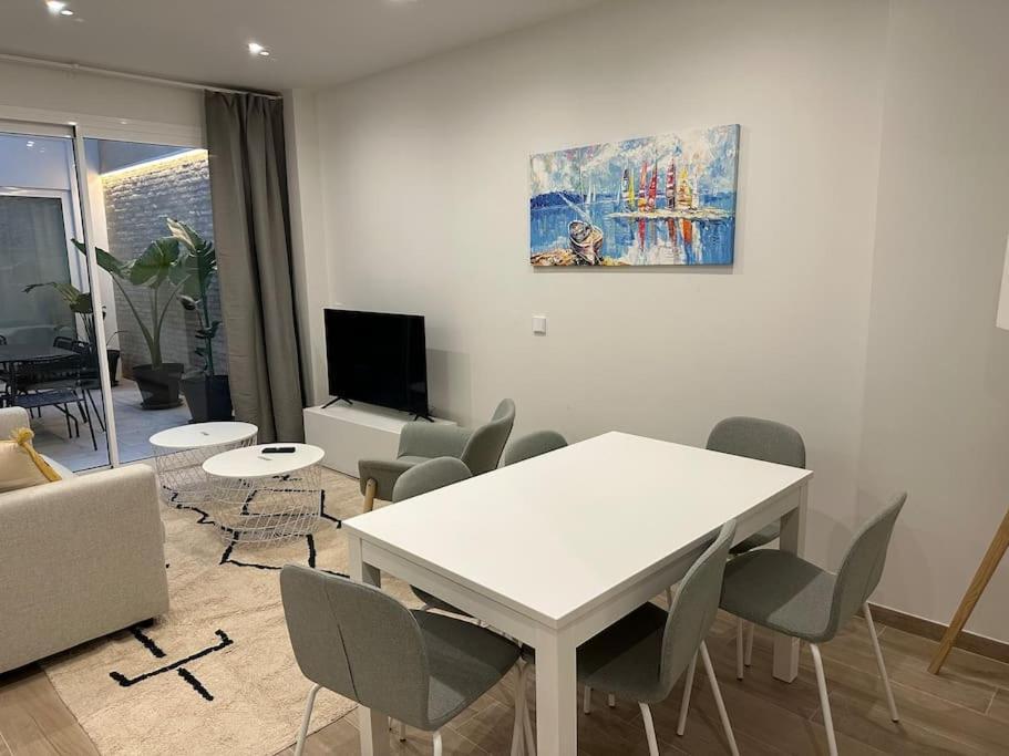 Precioso Apartamento Con Patio. Pyp Valencia Bagian luar foto