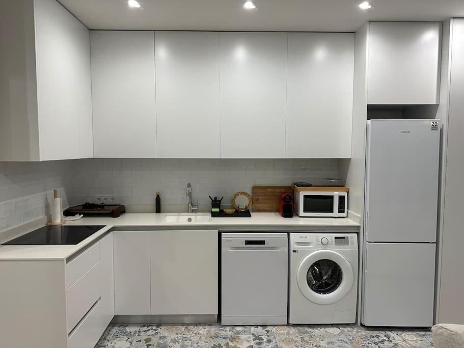 Precioso Apartamento Con Patio. Pyp Valencia Bagian luar foto